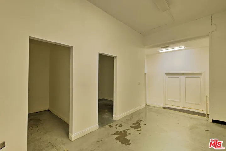 7172 Melrose Avenue, Los Angeles, California 90046 — photo 4