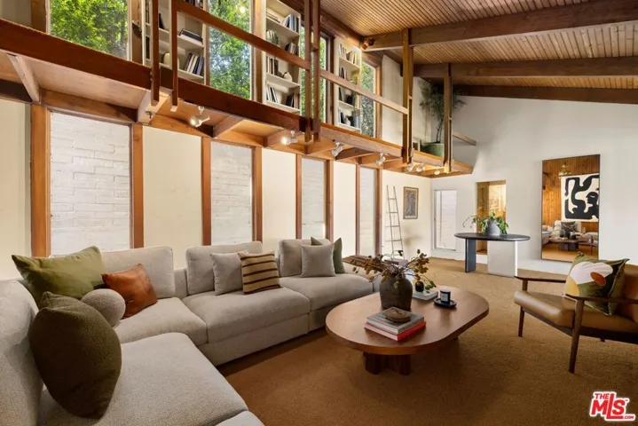 7230 Outpost Cove Drive, Los Angeles, California 90068 — photo 5