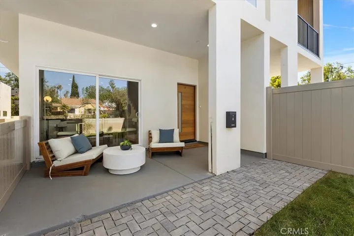642 E Fairview Boulevard, Inglewood, California 90302 — photo 5