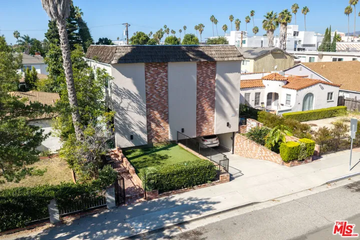 1434 Berkeley Street, Santa Monica, California 90404 — photo 4
