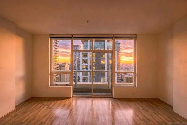 350 W Ash 1106, San Diego, California 92101 — photo 4