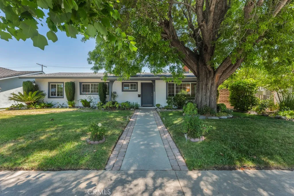 Inviting Front Exterior with Mature Landscaping Inviting Front Exterior with Mature Landscaping