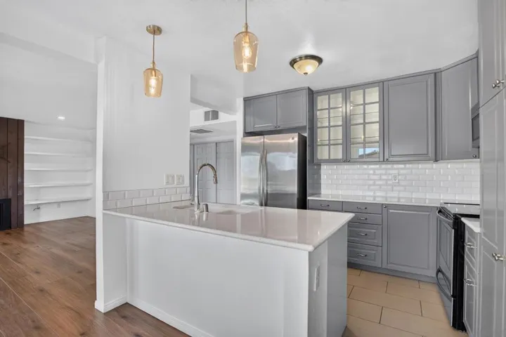3837 Leland, San Diego, California 92106 — photo 4