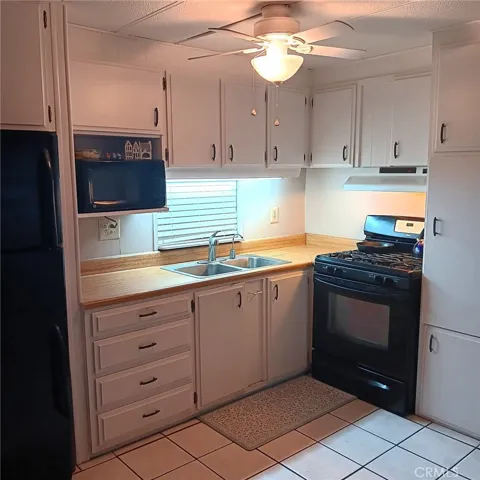 575 Lyon 142, Hemet, California 92543 — photo 5