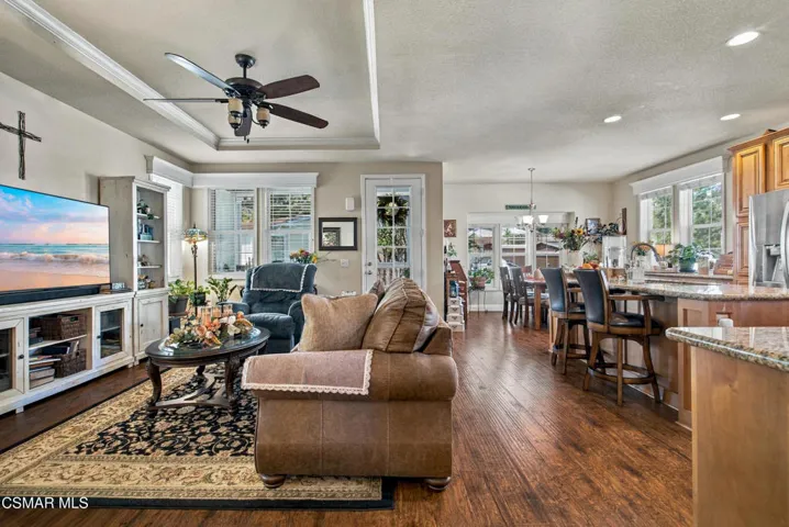 15455 Glenoaks Blvd spc 414-5