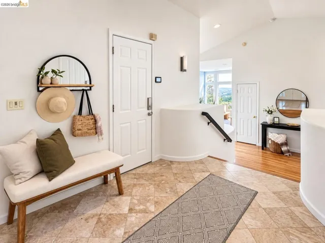 35 Bay Forest Ct, Oakland, California 94611 — photo 5