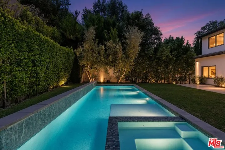 2408 Castle Heights Avenue, Los Angeles, California 90034 — photo 5