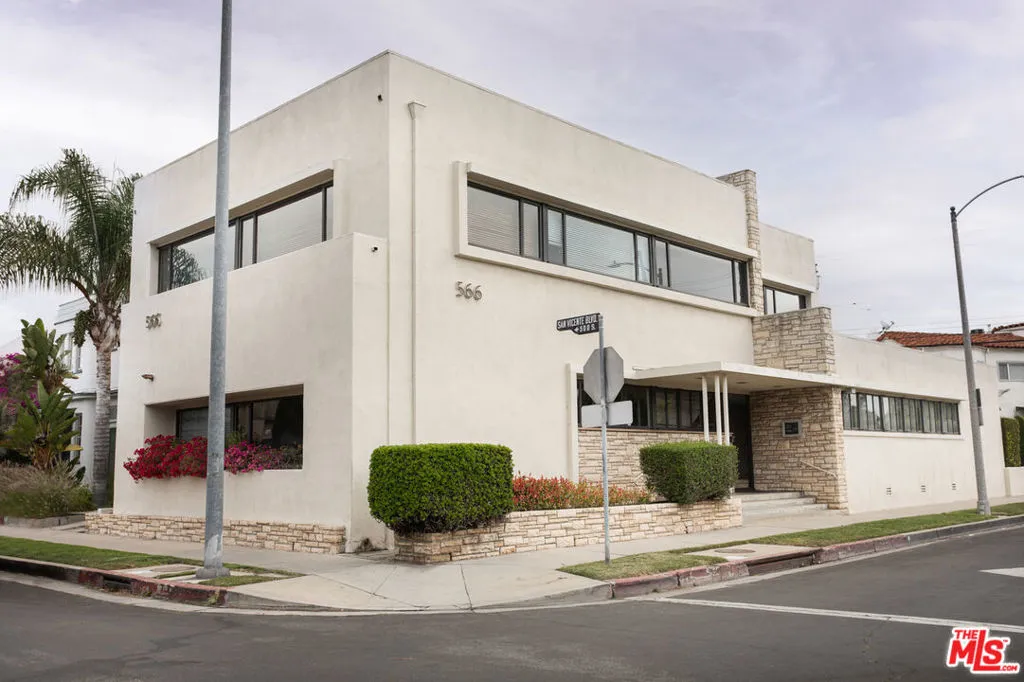 566 S San Vicente Blvd #102-NE