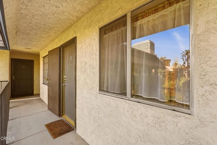 408 Burchett Street 11, Glendale, California 91203 — photo 4
