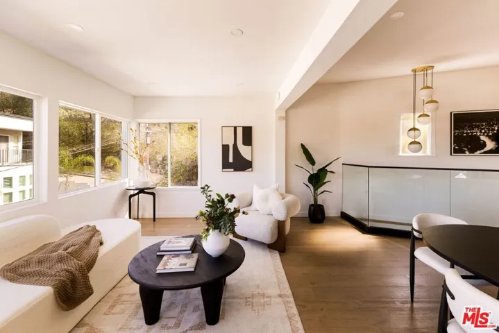 6837 Cahuenga Park Trail, Los Angeles, California 90068 — photo 4
