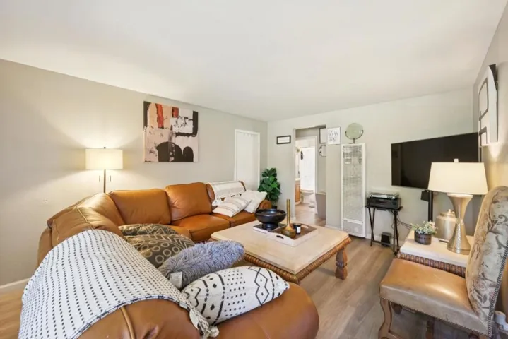 550 Berry Avenue, Hayward, California 94544 — photo 4