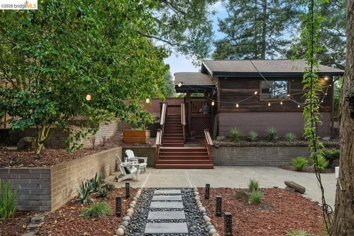6227 Ascot Dr, Oakland, California 94611 — photo 5