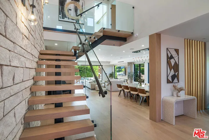 5529 Greenbush Avenue, Sherman Oaks, California 91401 — photo 4