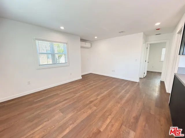 818 N Harper Avenue, Los Angeles, California 90046 — photo 5
