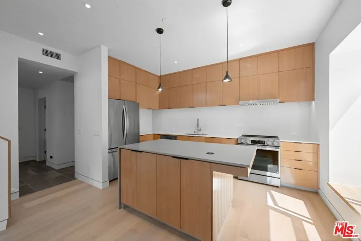 1227 23rd Street A, Santa Monica, California 90404 — photo 4