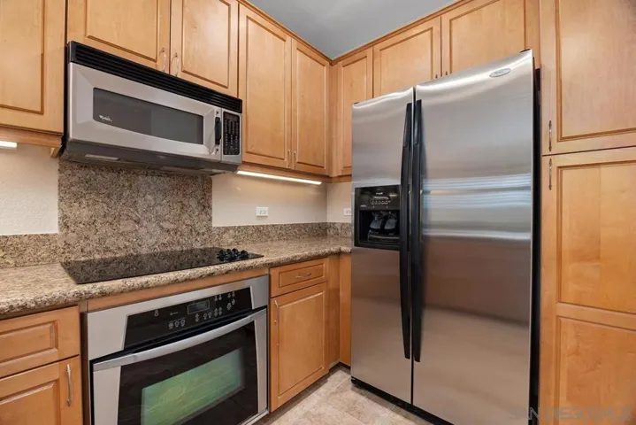 3877 Pell Place 429, San Diego, California 92130 — photo 4