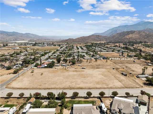 800 Charles, Banning, California 92220 — photo 4