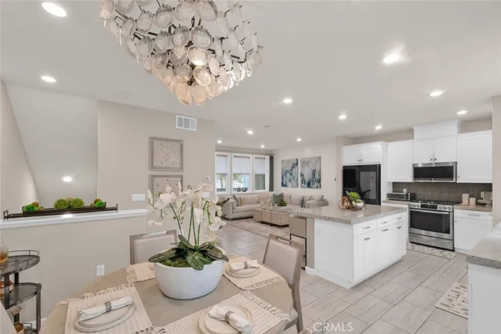 18357 Iris, Yorba Linda, California 92886 — photo 4