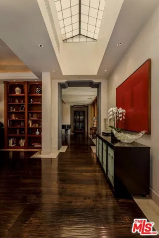 414 Lomond Avenue, Los Angeles, California 90024 — photo 4