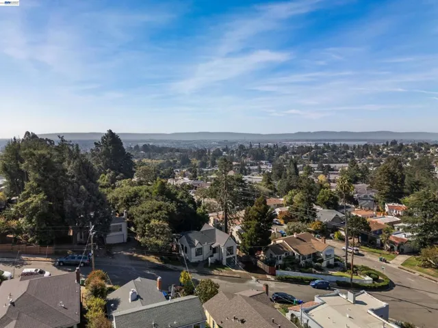 4621 Kaphan Ave, Oakland, California 94619 — photo 4