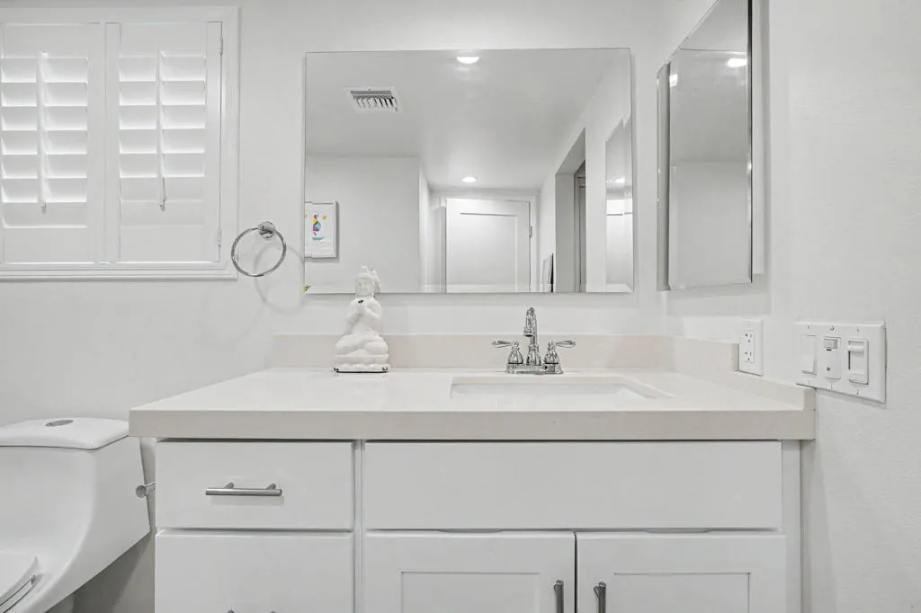 25-web-or-mls-1725 Via Miraleste-40 25-web-or-mls-1725 Via Miraleste-40