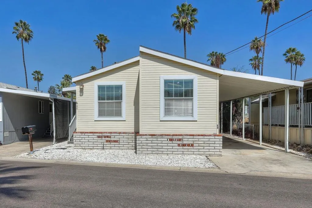 13594 Hwy 8 Business #68