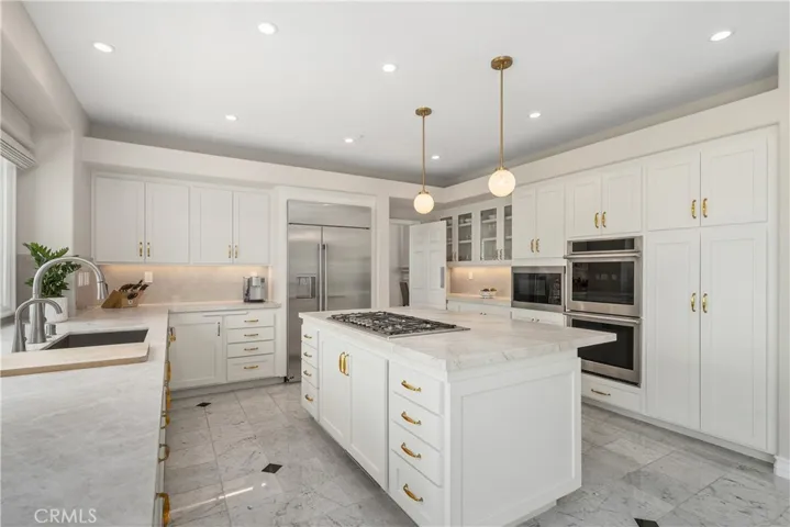 24918 Vista Verenda, Woodland Hills, California 91367 — photo 4