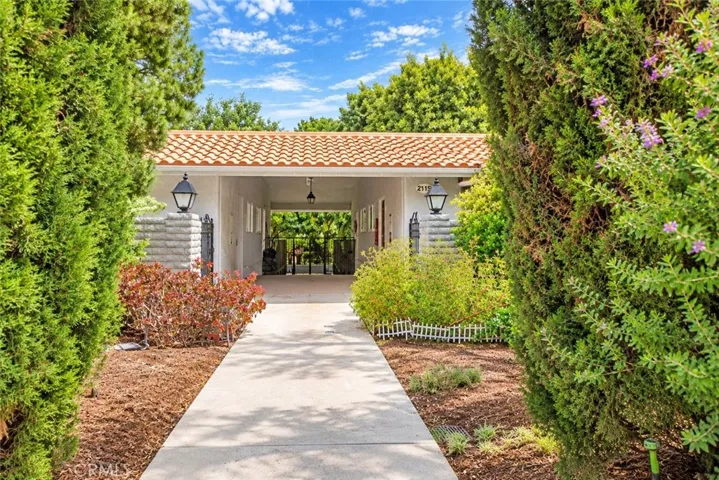 No Steps, Condo with AC and Laundry