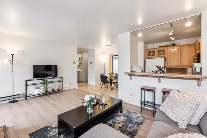 425 Anchor Road 104, San Mateo, California 94404 — photo 4
