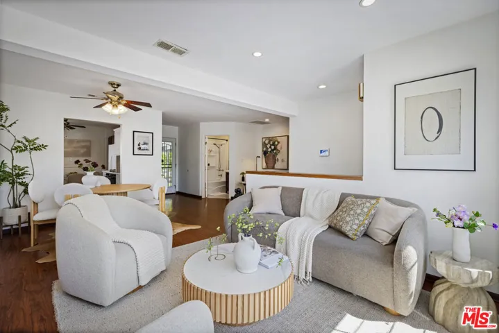 19345 Archwood Street, Los Angeles, California 91335 — photo 4
