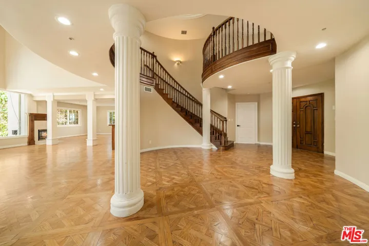 1109 Pine Drive, Beverly Hills, California 90210 — photo 5