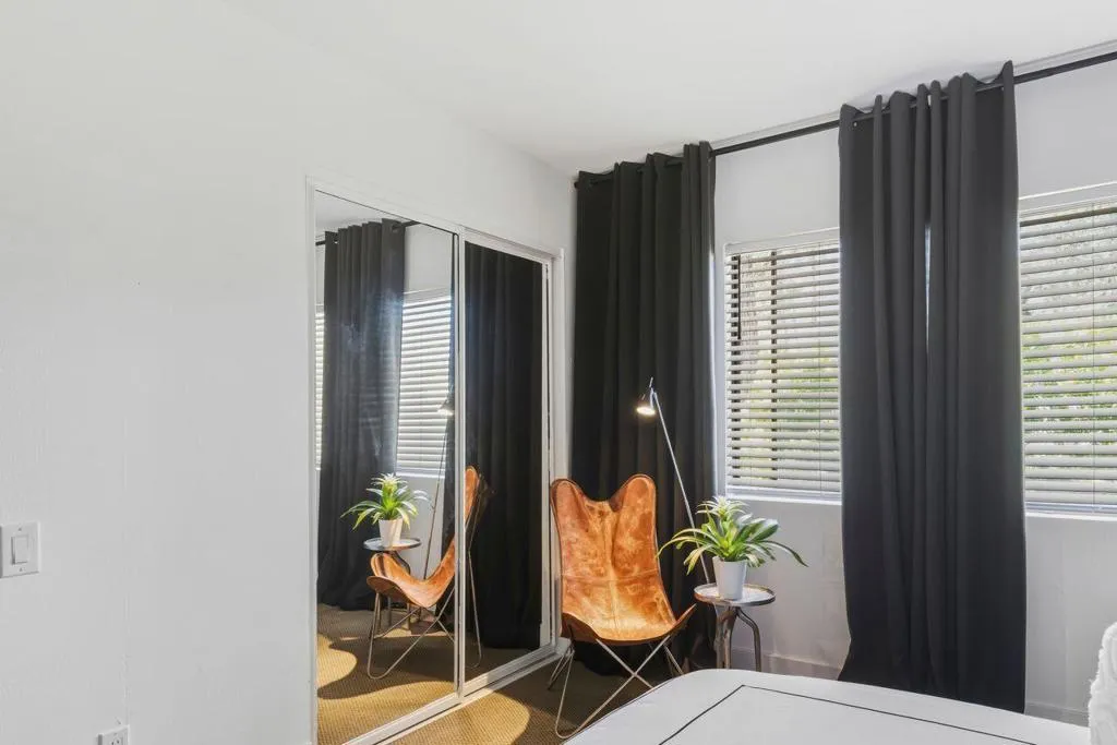 Guest bedroom 2