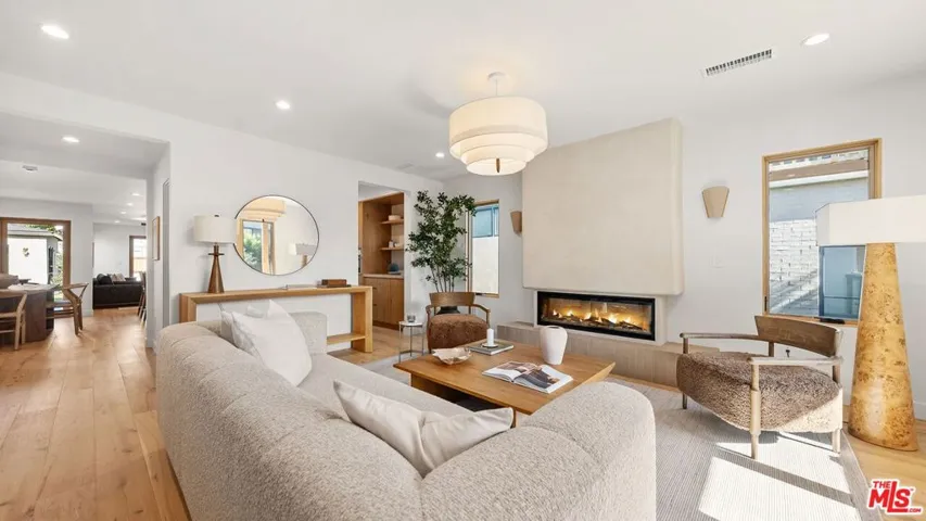 3452 Moore Street, Los Angeles, California 90066 — photo 5