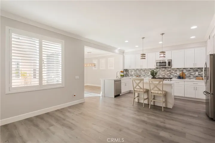 OPEN FLOORPLAN