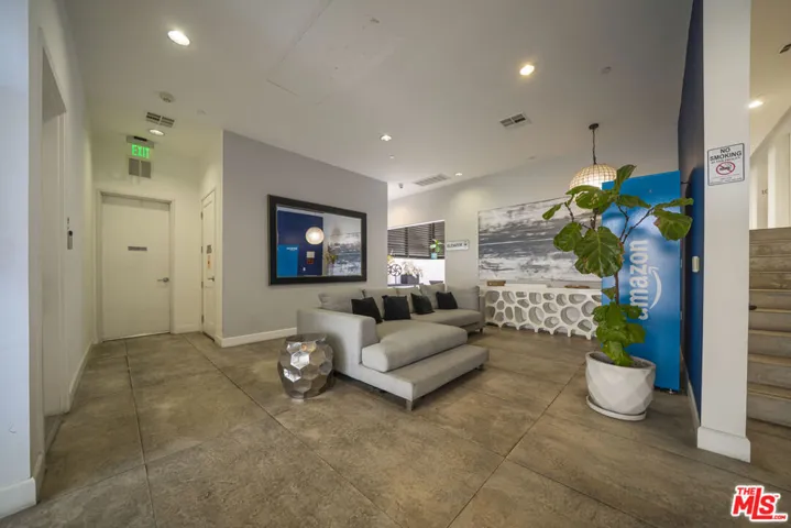 118 S Kenwood Street 105, Glendale, California 91205 — photo 4