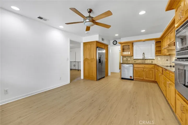 12392 Morrie, Garden Grove, California 92840 — photo 5
