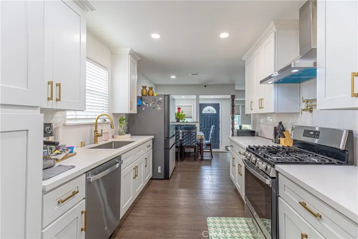 9440 Brookpark Road, Downey, California 90240 — photo 5
