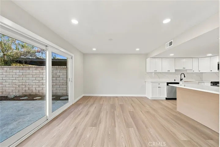27175 Rio Garza, Valencia, California 91354 — photo 5