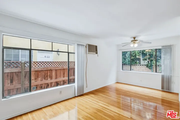 1058 S Wooster Street 3, Los Angeles, California 90035 — photo 5