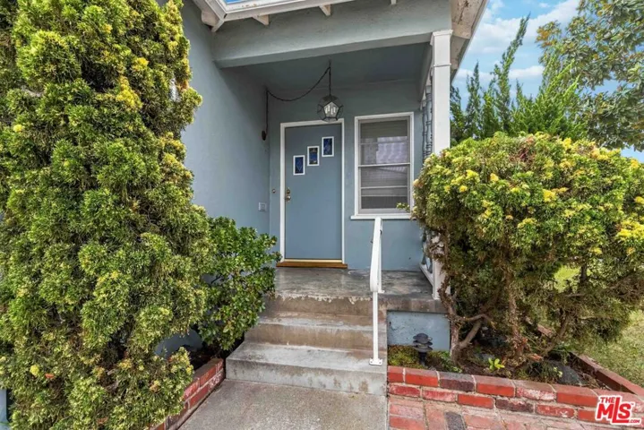 7422 Westlawn Avenue, Los Angeles, California 90045 — photo 5