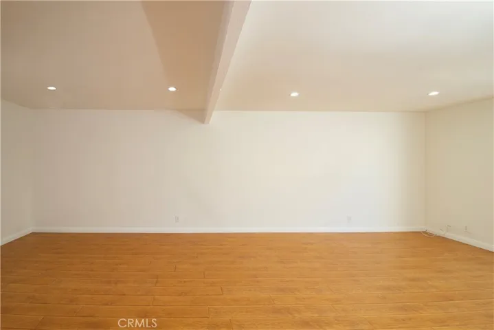18620 Hatteras St 249, Tarzana, California 91356 — photo 5