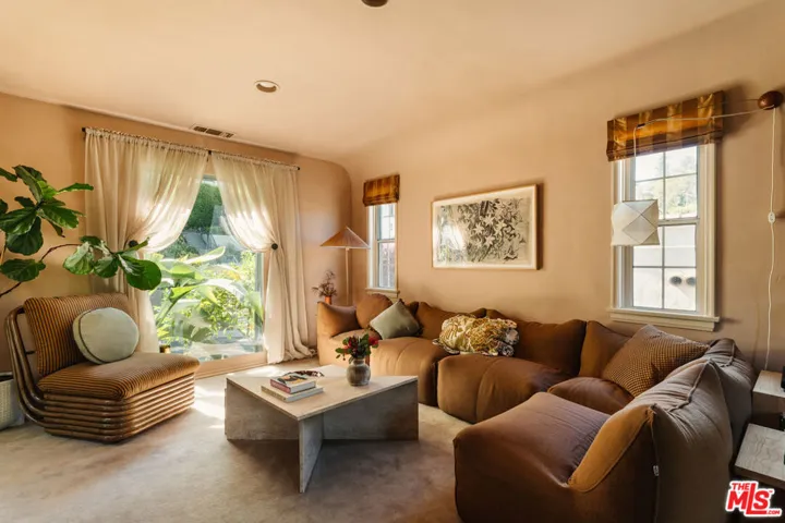 2380 Lake View Avenue, Los Angeles, California 90039 — photo 4