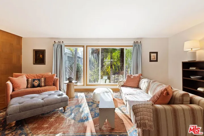 4252 Fair Avenue 10, Los Angeles, California 91602 — photo 4