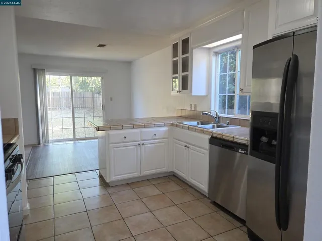 2312 San Juan Avenue, Walnut Creek, California 94597-3050 — photo 4