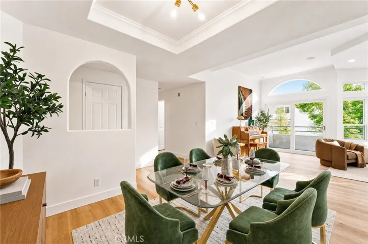4230 Colfax, Studio City, California 91604 — photo 5