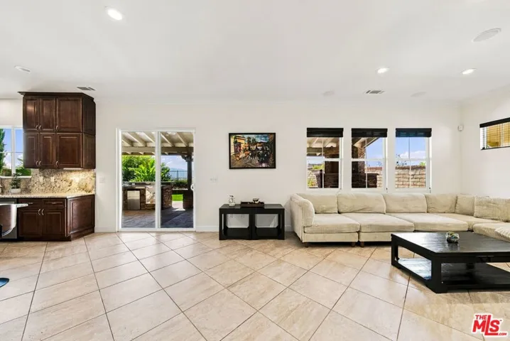 28035 Linda Lane, Santa Clarita, California 91350 — photo 5