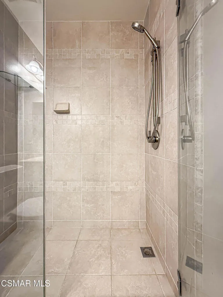 eHall Bath2 eHall Bath2