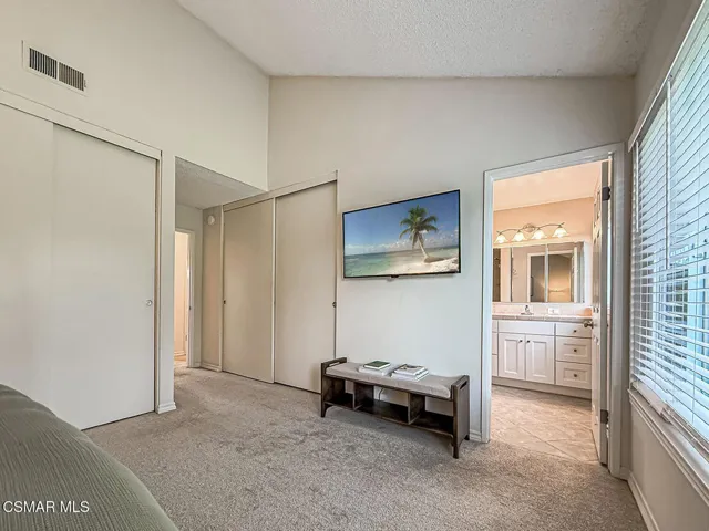 hPrimary Bedroom Suite3