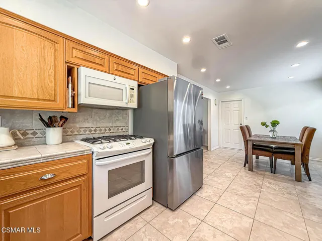 cKitchen and Dining7