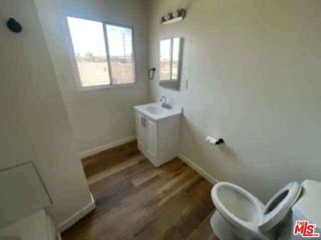 735 W Imperial Highway, Los Angeles, California 90044 — photo 5